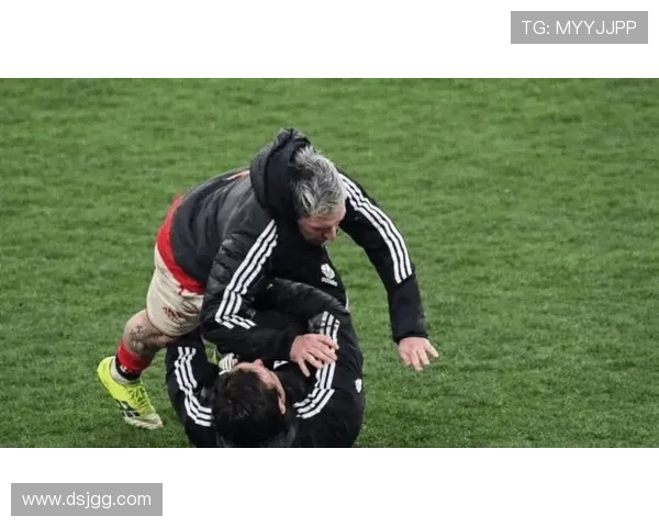 本菲卡力挺普雷斯蒂亚尼同行路